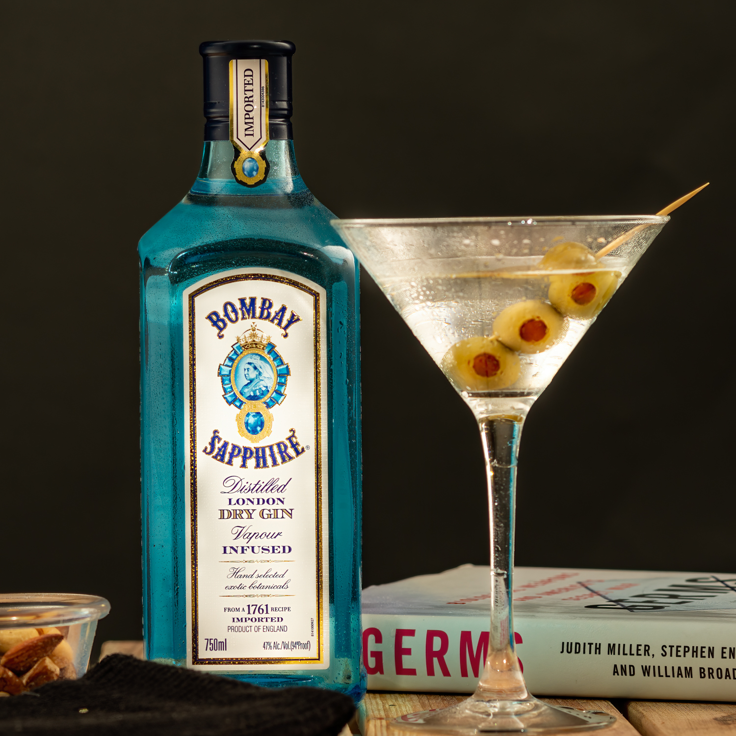Bombay Sapphire Martini - Staged Shot in Studio